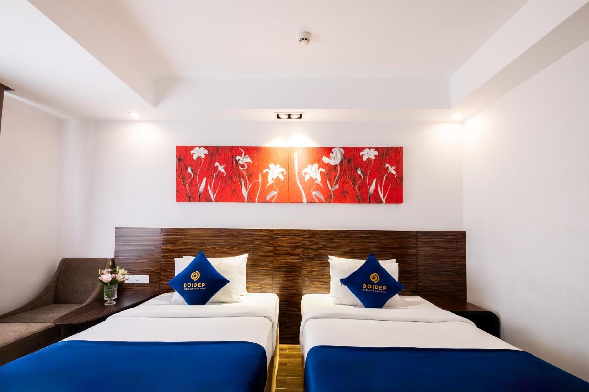 Sandals Lily Hotel Da Lat Exterior photo