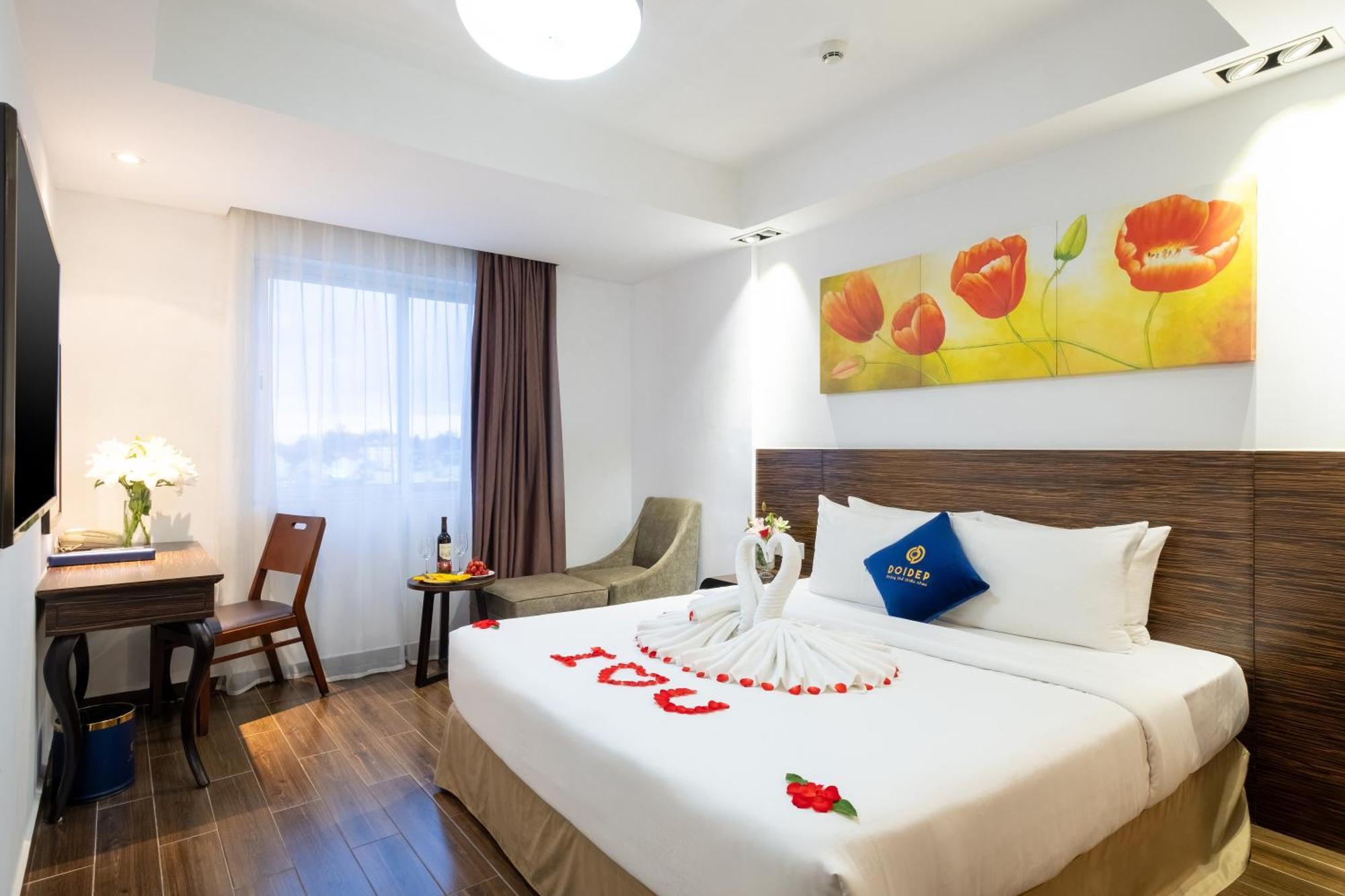Sandals Lily Hotel Da Lat Exterior photo